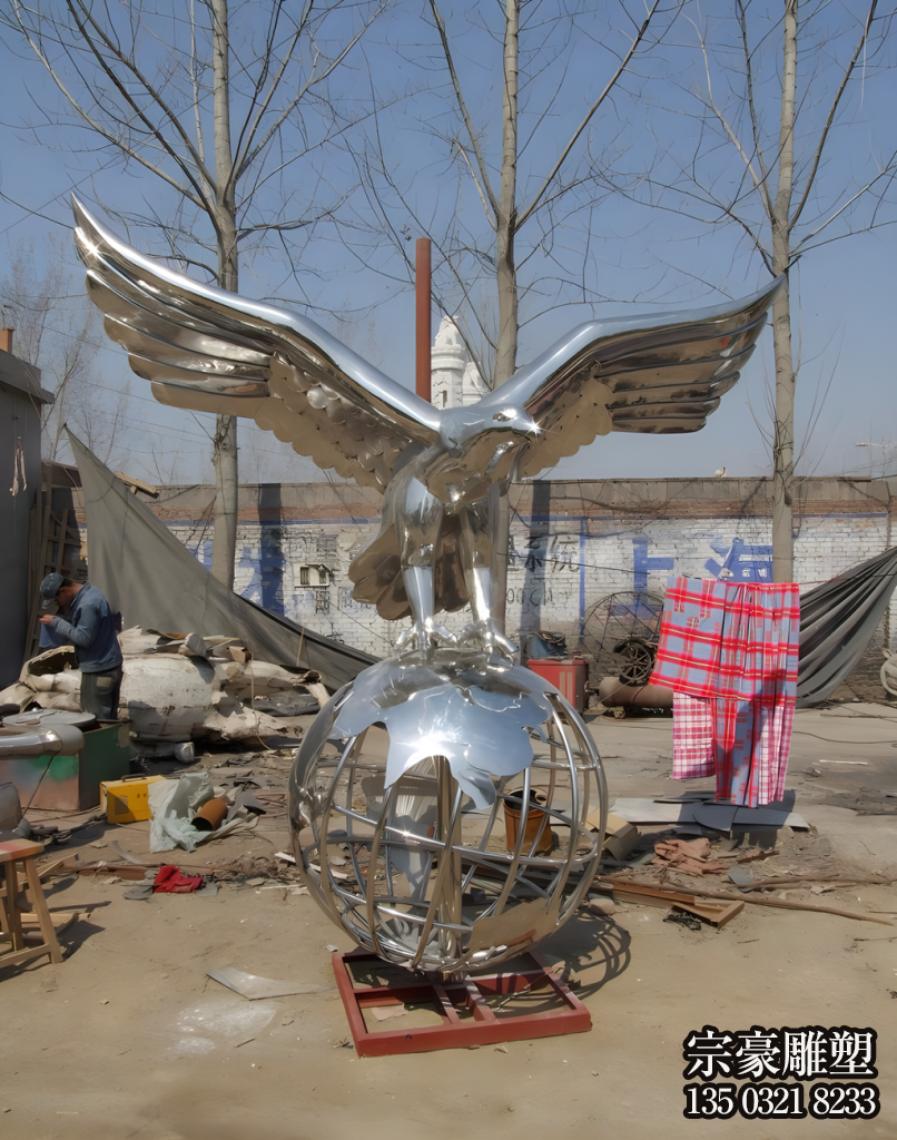 校園不銹鋼老鷹抓球(地球儀)景觀雕塑 校園不銹鋼老鷹抓球(地球儀)景觀雕塑